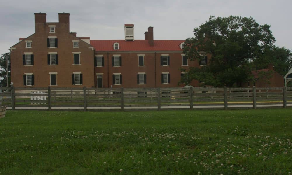 Historic rural property with large lawn near Bowling Green, KY, ideal for topographic survey planning